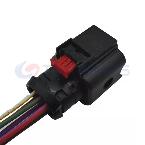 Wire Harness Plug of Automobile Waterproof Connector 6 Pin Female 8V1973713 - image 3